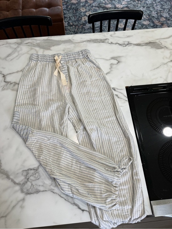 ME Makeover Essentials Pants - ME Makeover Essentials Light Gray & White Striped Joggers